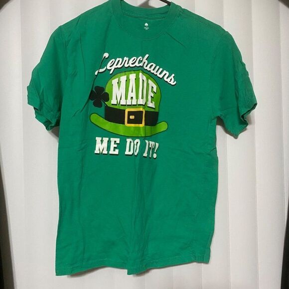 Leprechauns made me do it t-shirt - Picture 1 of 4